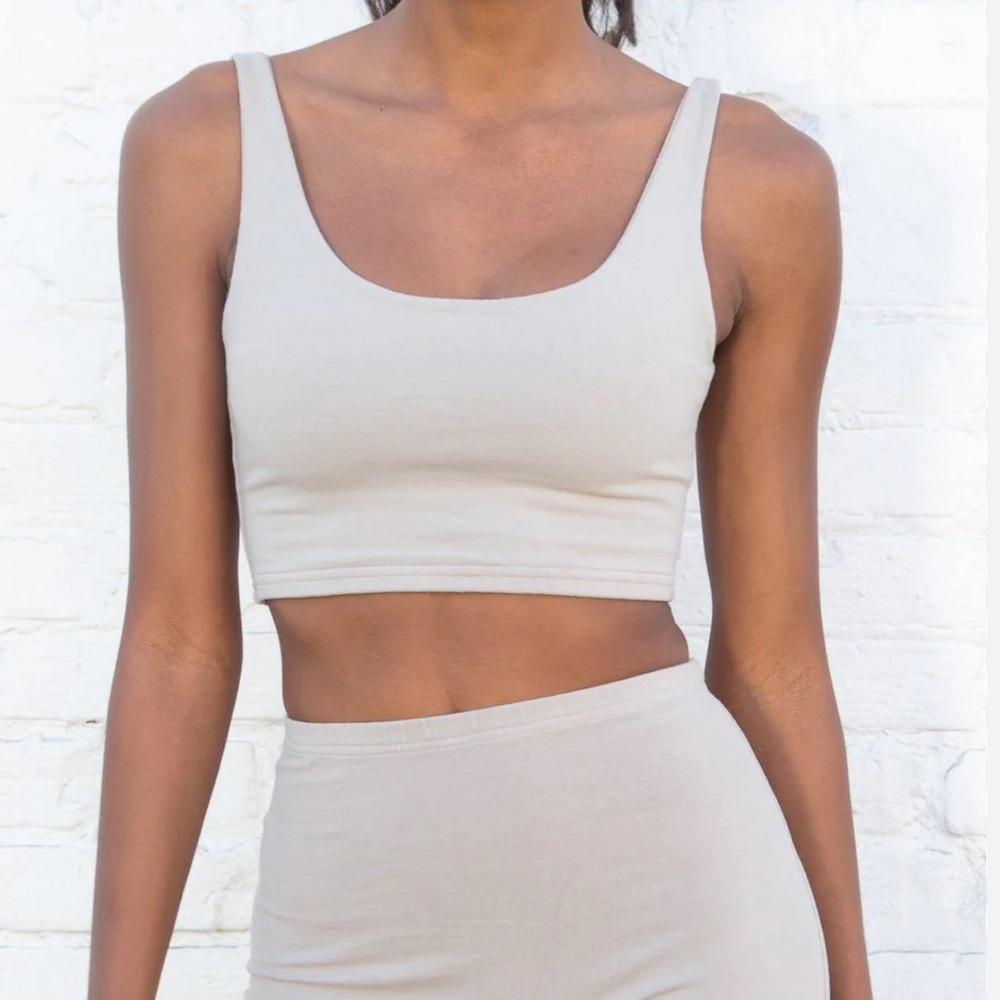 Brandy Melville Lydia top